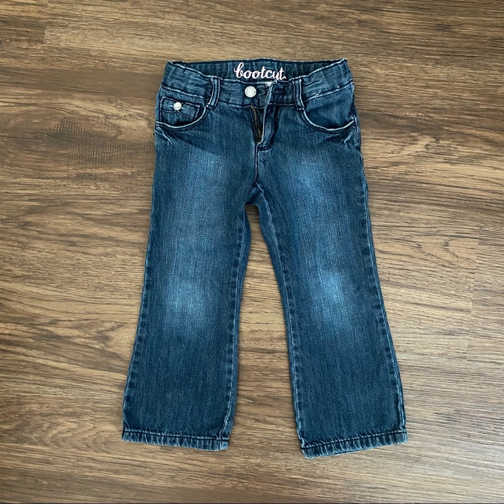 Cute details Toddler Jean